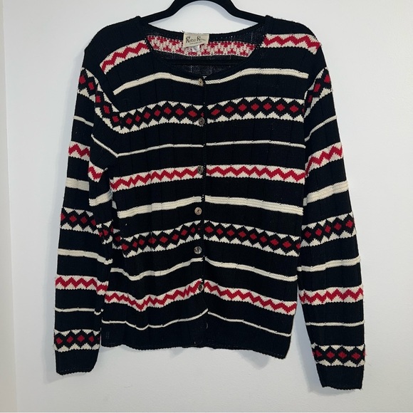 Vintage Women's Black and Red Patterned Sweater Made in the USA - Picture 1 of 4